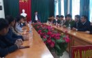 Đồng chí Chủ tịch UBND huyện đi thăm, kiểm tra tình hình sản xuất và đời sống nhân dân xã Mường Mìn