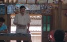 đồng chí Nguyễn Văn Bình- Phó chủ thịch ủy ban huyện dự sinh hoạt chi bộ tại bản Mìn xã Mường Mìn.